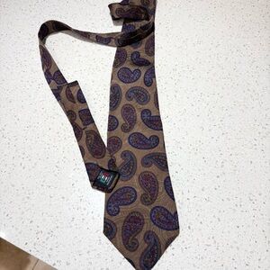 MW Italian Elegant Paisley Tie in Brown and Blue
